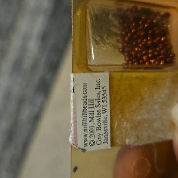 VTG Thimble & Beads - Picture 8 of 8